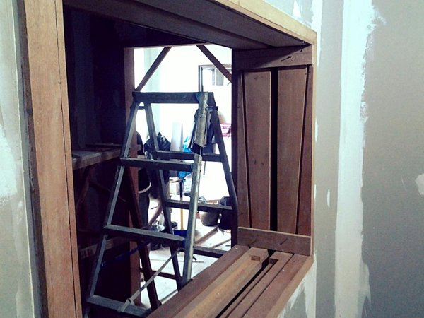 window-framing-with-desiccant-tray.jpg (98.87 KiB) Viewed 46936 times window-framing-with-desiccant-tray.jpg