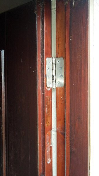 heavy-duty-hinges-done-wrong-02-ROT.jpg