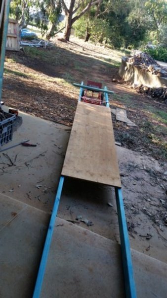 Fyrchek trolley.jpg (128.25 KiB) Viewed 62770 times Fyrchek trolley.jpg