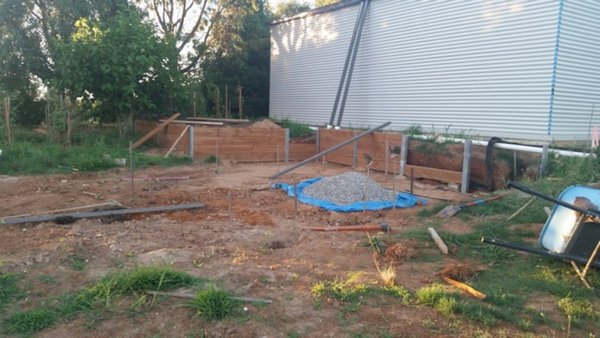 Retaining wall build.jpg (155.88 KiB) Viewed 62795 times Retaining wall build.jpg