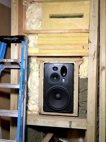 STNO--Speaker-soffit-with-speaker-and-insulation.jpg